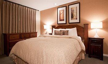 Powder'S Edge By Latour Hotels And Resorts Whistler Exterior photo
